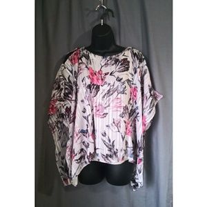 Sharkbite Hem Cold Shoulder Floral Blouse XS